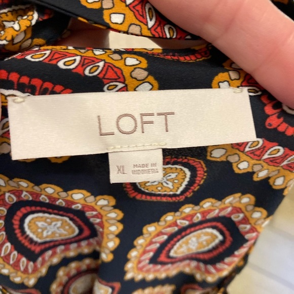 Blouse - LOFT NWOT Women’s blouse size XL - Picture 3 of 4